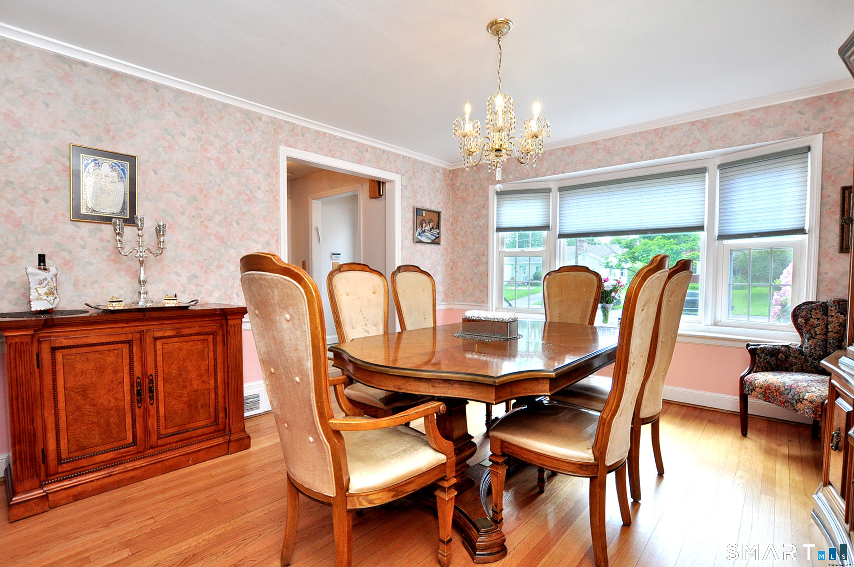 16 Miamis Road West Hartford CT 06117