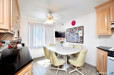 16 Miamis Road West Hartford CT 06117