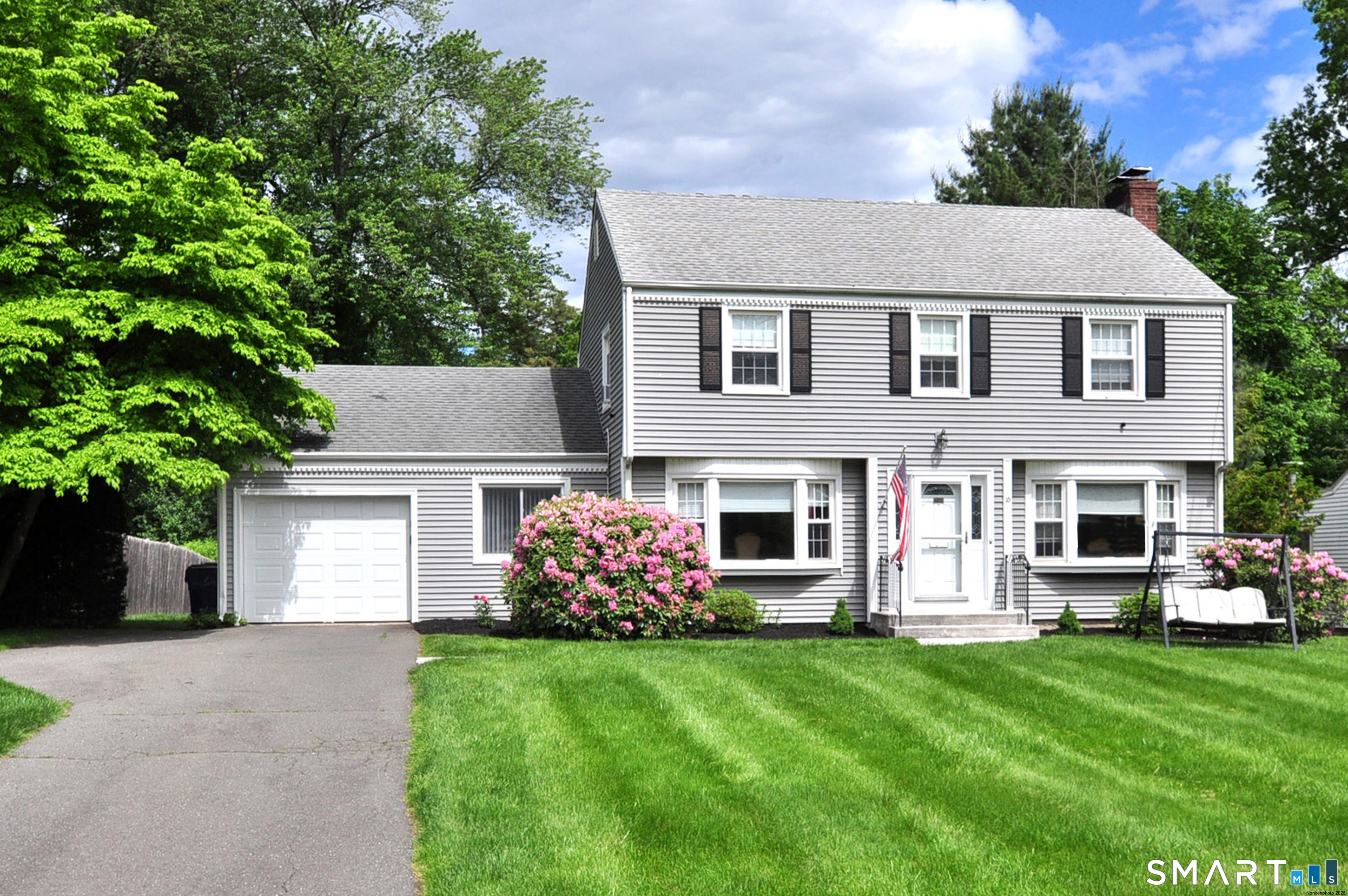 16 Miamis Road West Hartford CT 06117