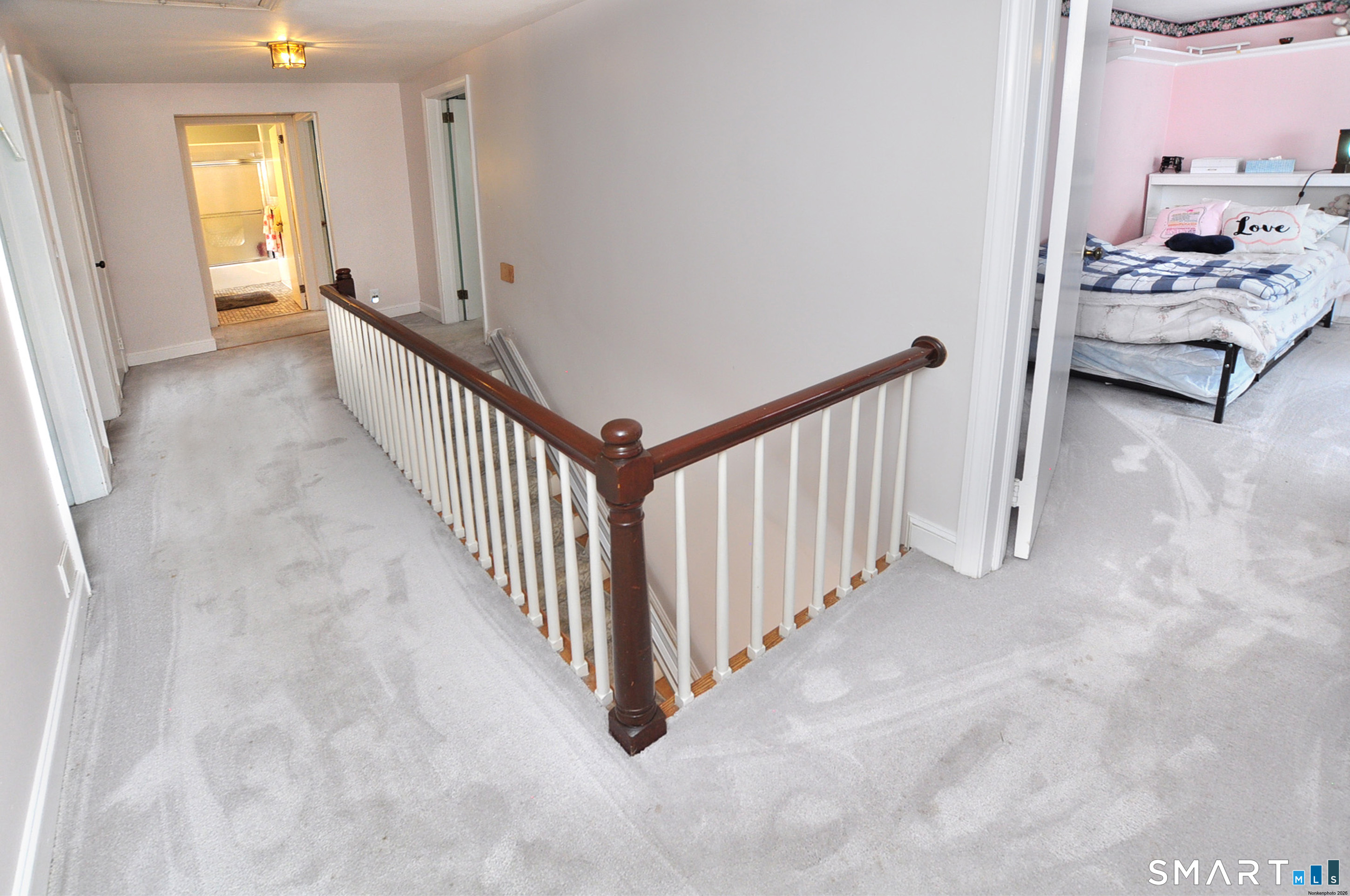 16 Miamis Road West Hartford CT 06117