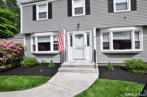 16 Miamis Road West Hartford CT 06117