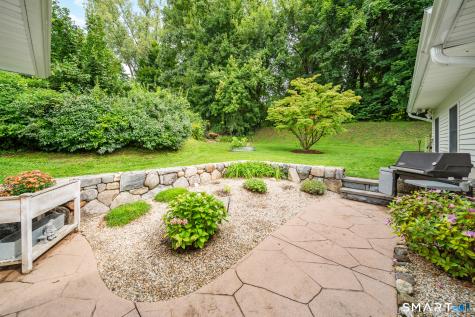 32 Hawley Road Danbury CT 06811
