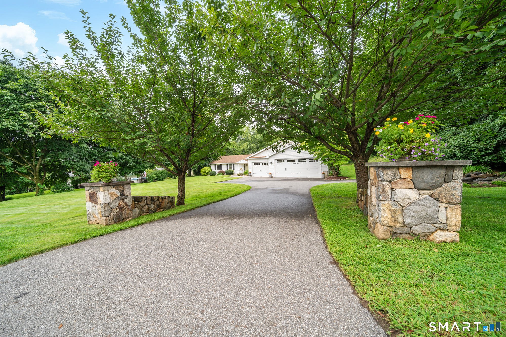 32 Hawley Road Danbury CT 06811