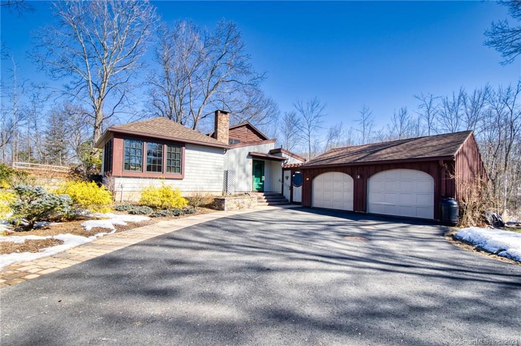 10 Duncaster Road Bloomfield CT 06002