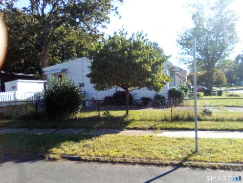4 Canterbury Street East Hartford CT 06118