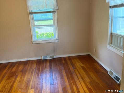 4 Canterbury Street East Hartford CT 06118
