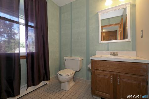 33 Milo Peck Lane Windsor CT 06095