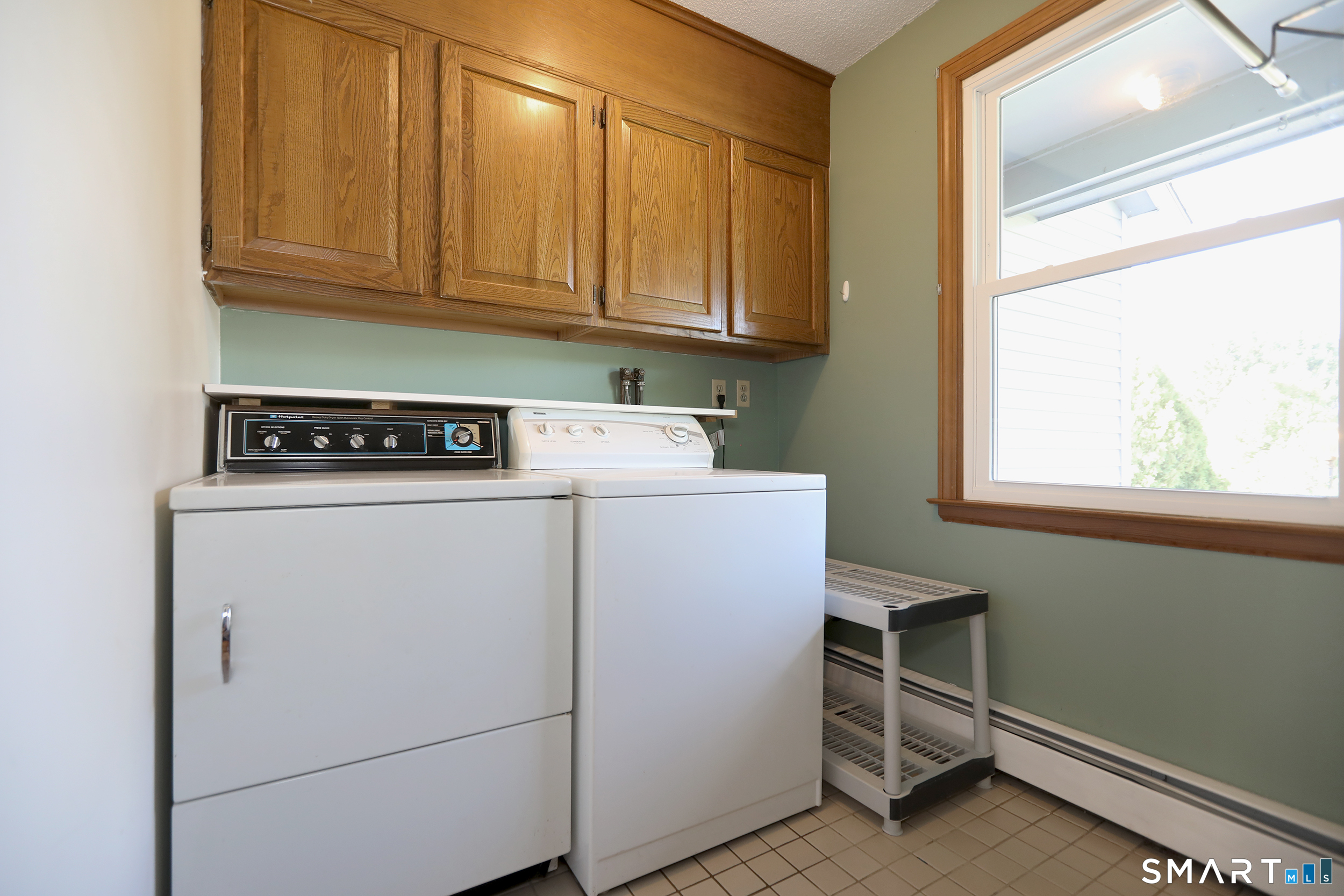 33 Milo Peck Lane Windsor CT 06095