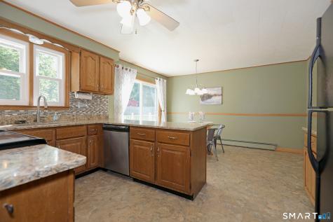 33 Milo Peck Lane Windsor CT 06095