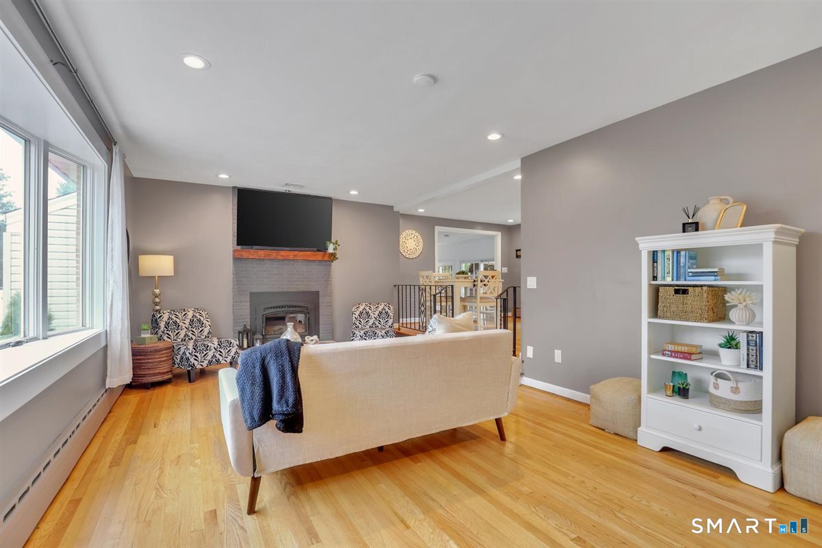 66 Berkshire Drive Farmington CT 06032