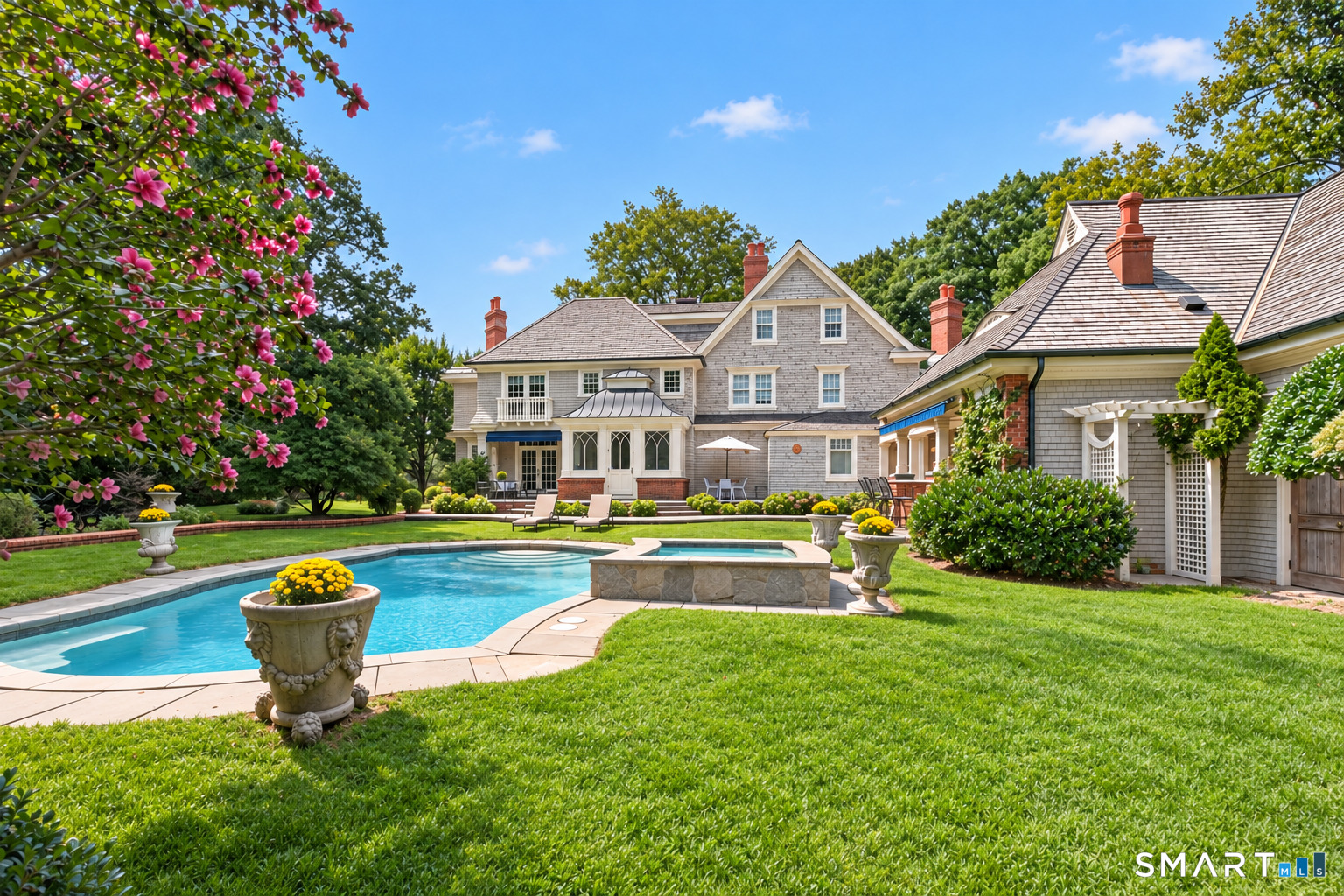 541 Sasco Hill Road Fairfield CT 06824