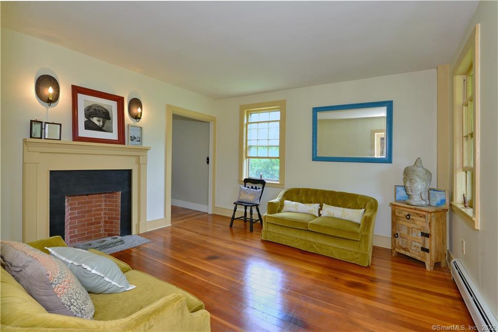 844 Wrights Crossing Road Pomfret CT 06259