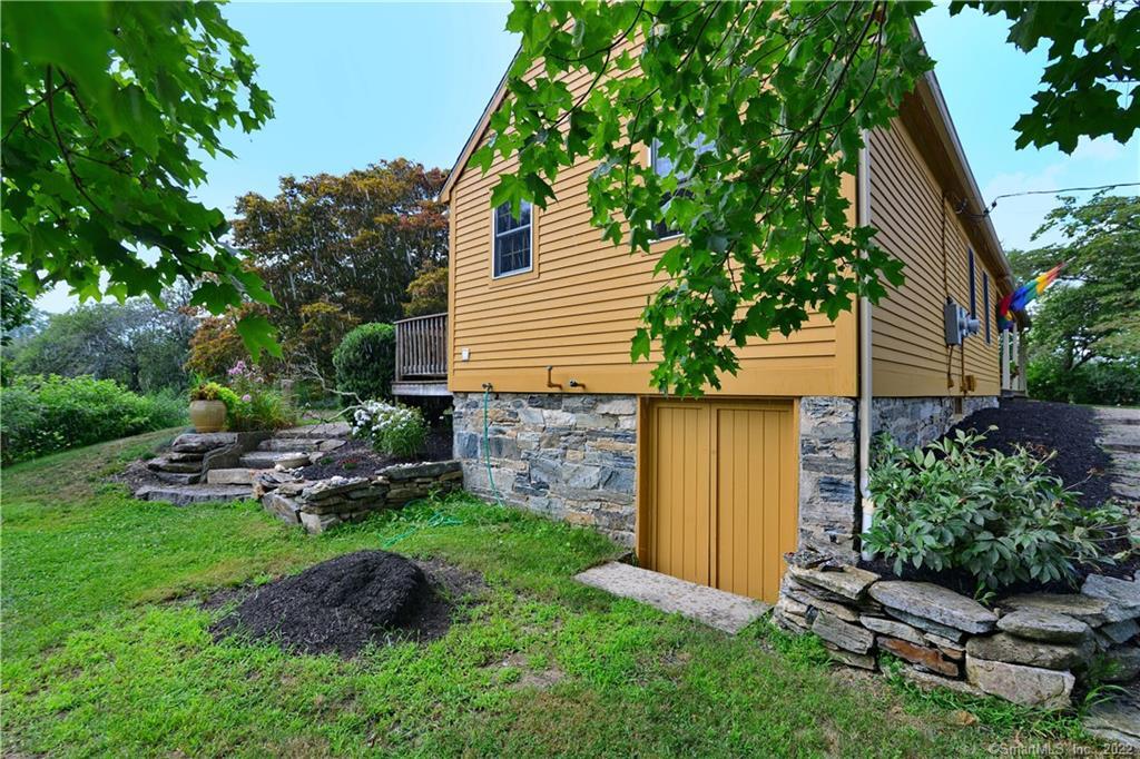 844 Wrights Crossing Road Pomfret CT 06259