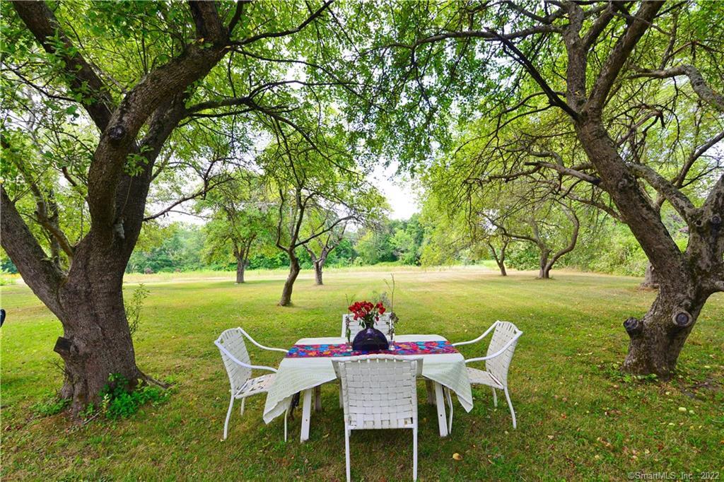 844 Wrights Crossing Road Pomfret CT 06259