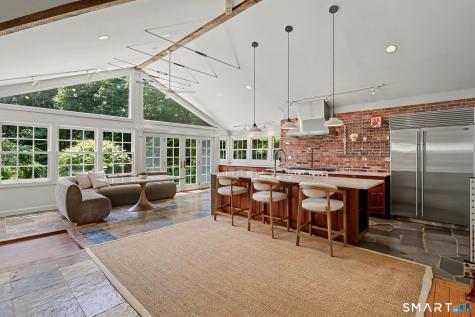 585 Hoydens Lane Fairfield CT 06824
