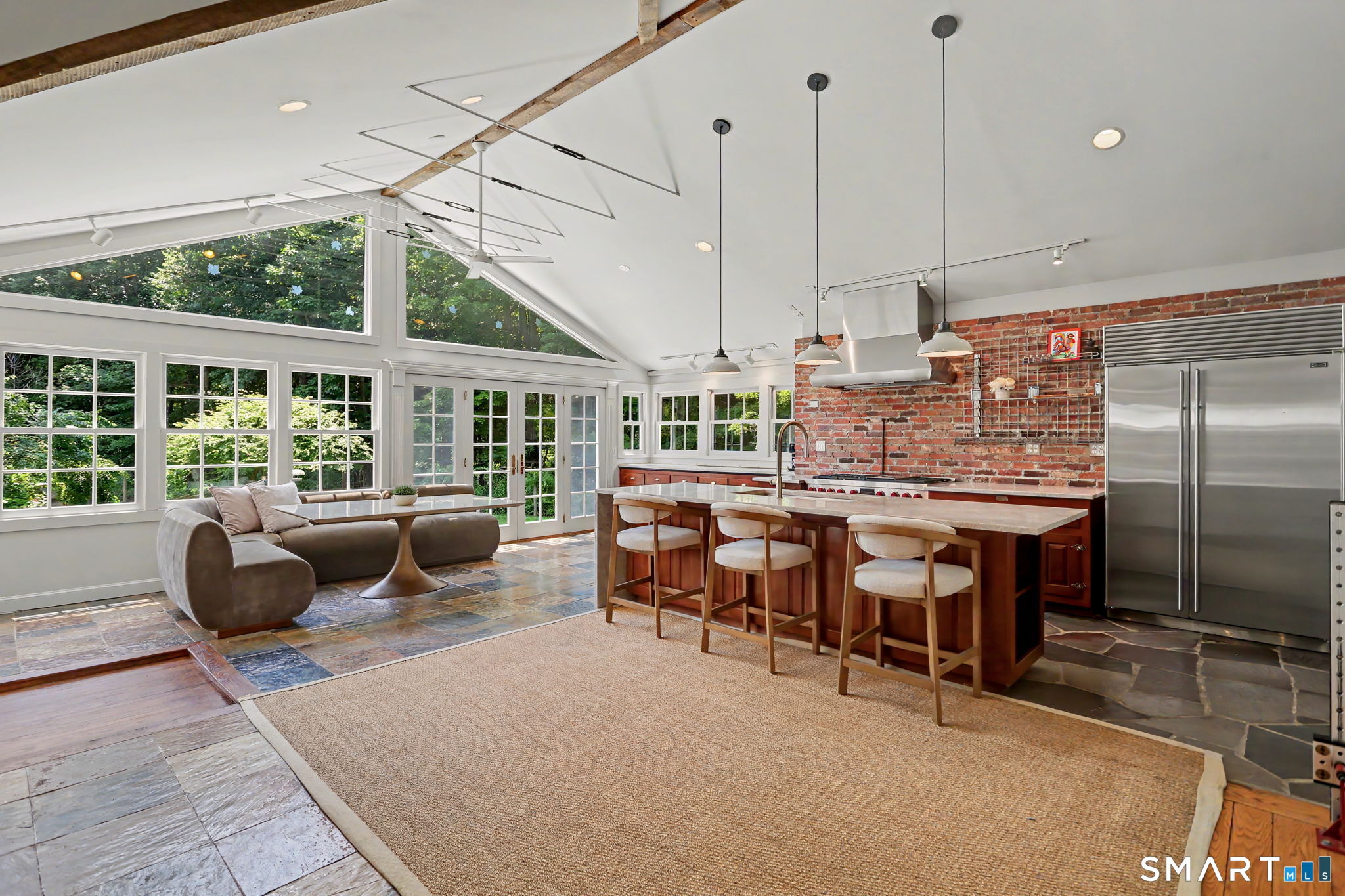585 Hoydens Lane Fairfield CT 06824