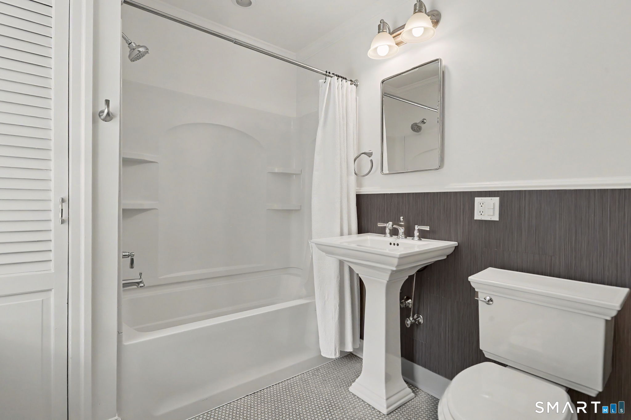 585 Hoydens Lane Fairfield CT 06824
