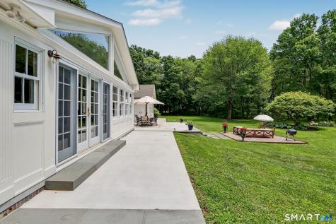 585 Hoydens Lane Fairfield CT 06824