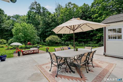 585 Hoydens Lane Fairfield CT 06824