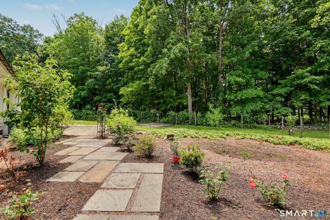 585 Hoydens Lane Fairfield CT 06824