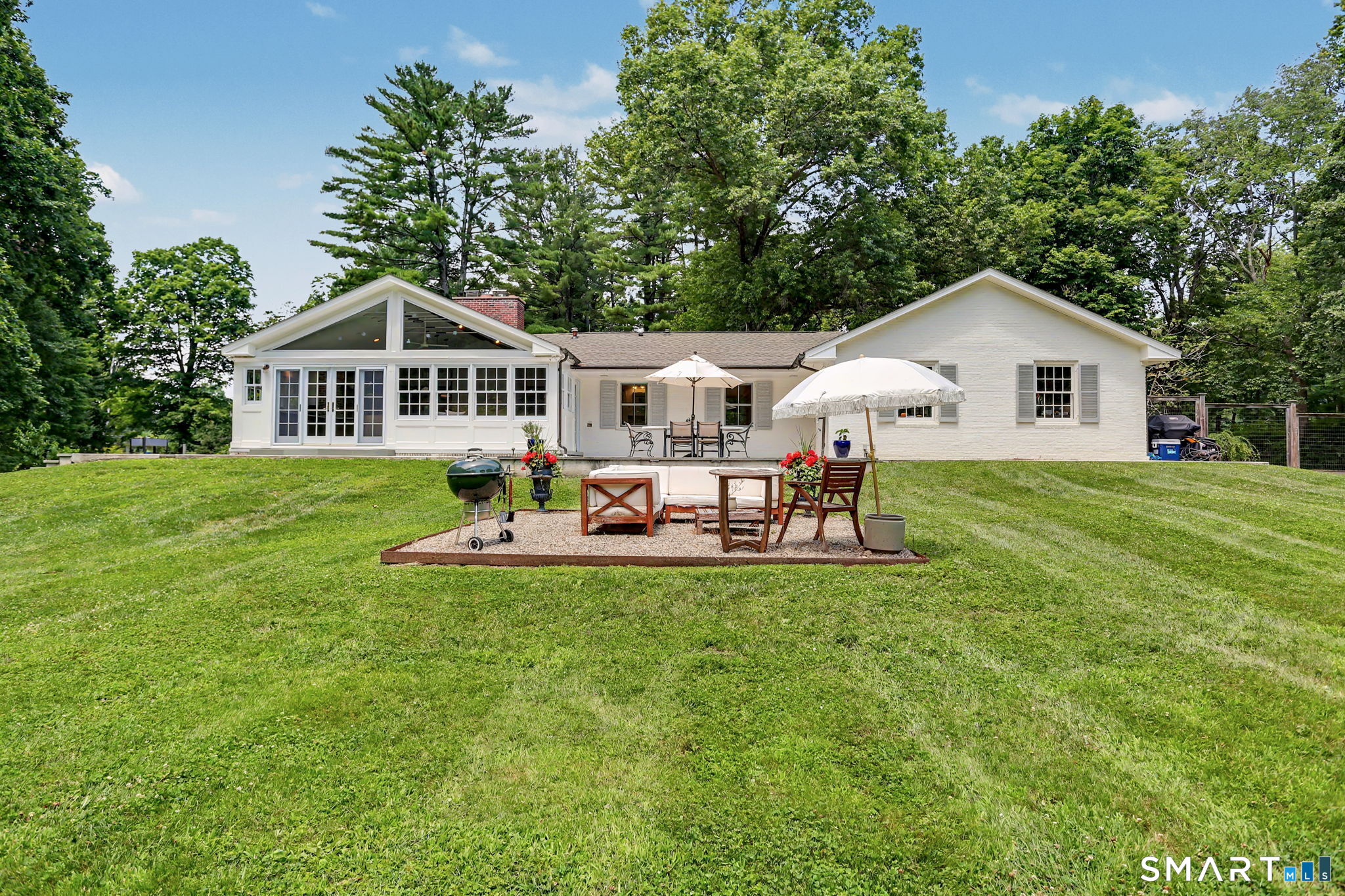 585 Hoydens Lane Fairfield CT 06824