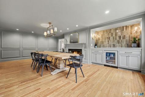 1074 Sturges Highway Fairfield CT 06880