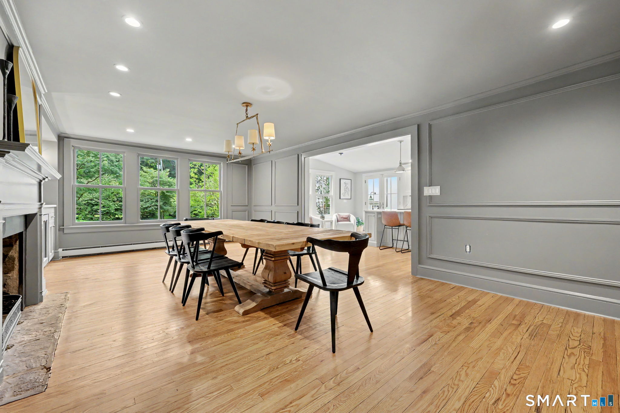 1074 Sturges Highway Fairfield CT 06880