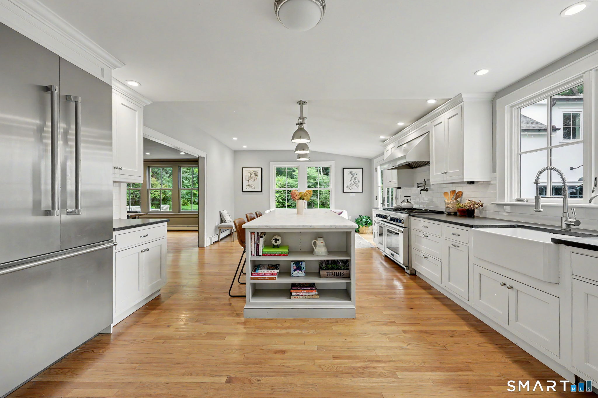 1074 Sturges Highway Fairfield CT 06880
