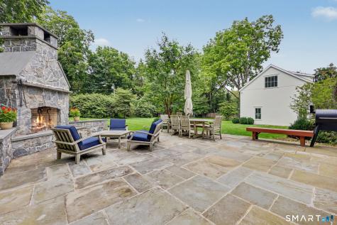 1074 Sturges Highway Fairfield CT 06880