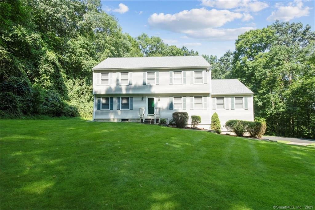 10 Cherokee Drive Brookfield CT 06804