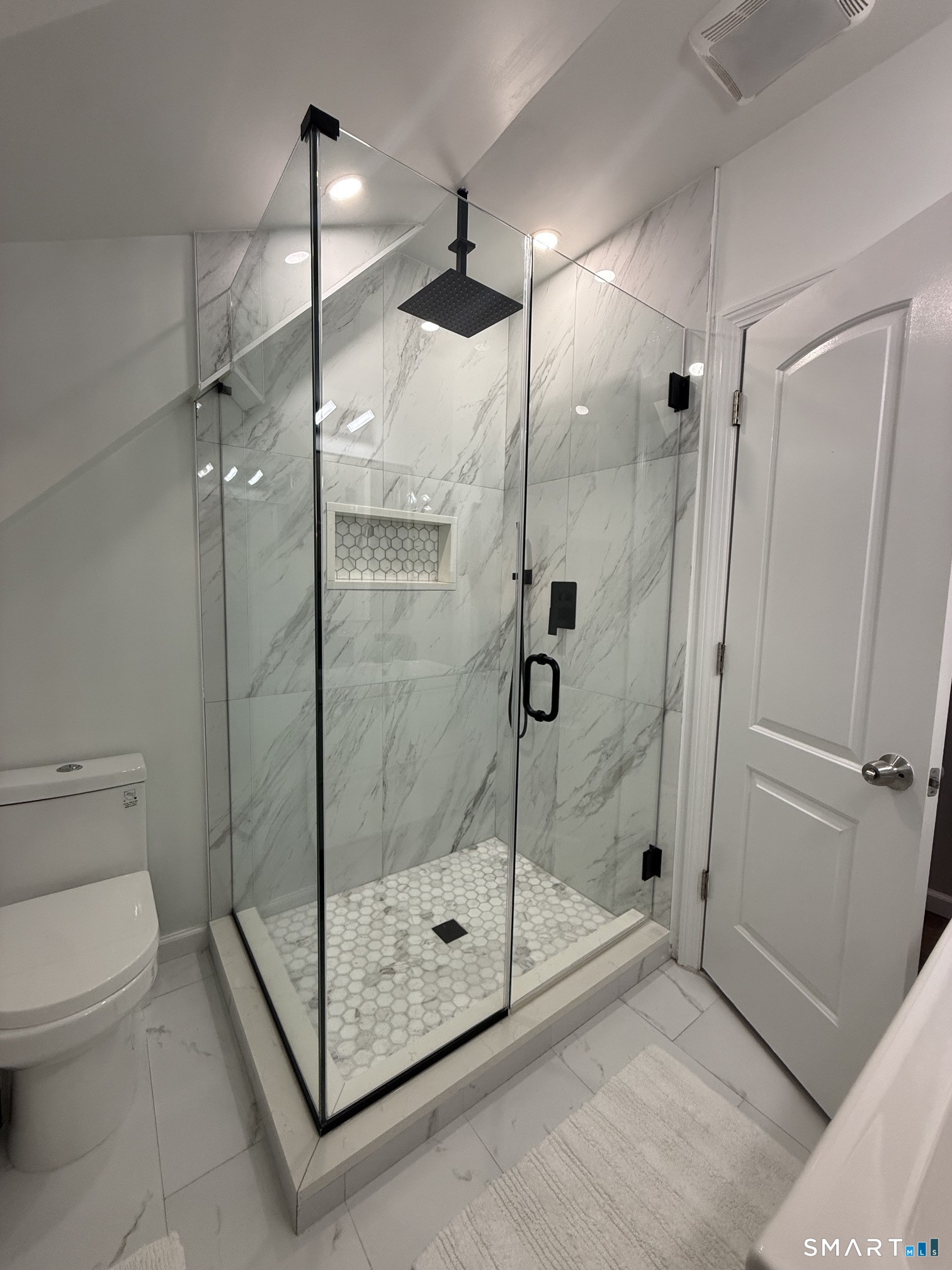 28 Brookside Avenue Bridgeport CT 06606