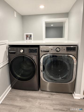 28 Brookside Avenue Bridgeport CT 06606