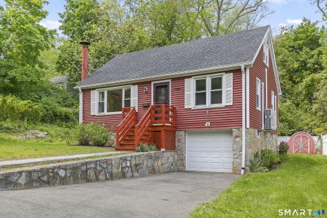18 Dawn Street Fairfield CT 06824