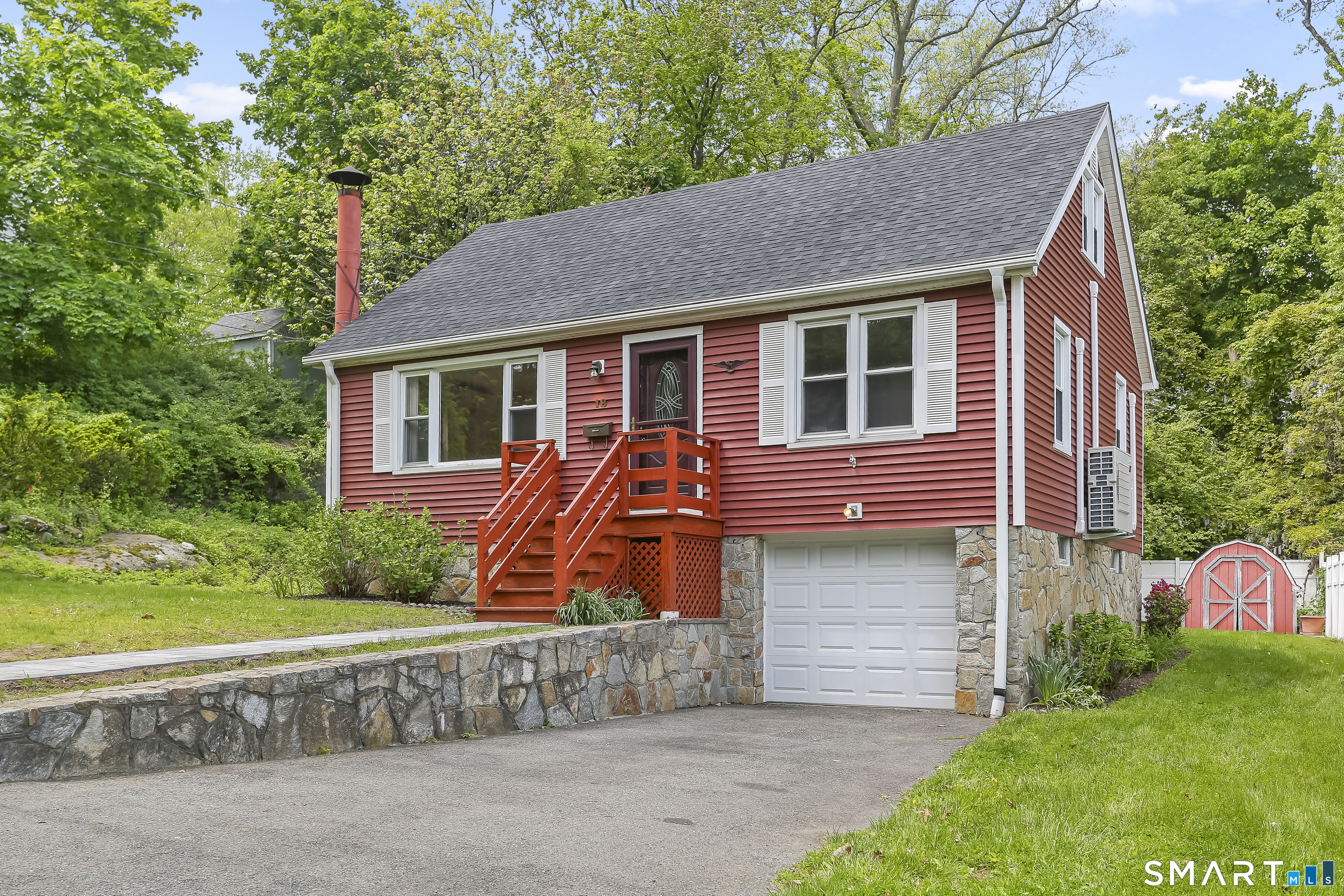 18 Dawn Street Fairfield CT 06824