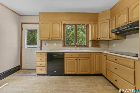 18 Dawn Street Fairfield CT 06824