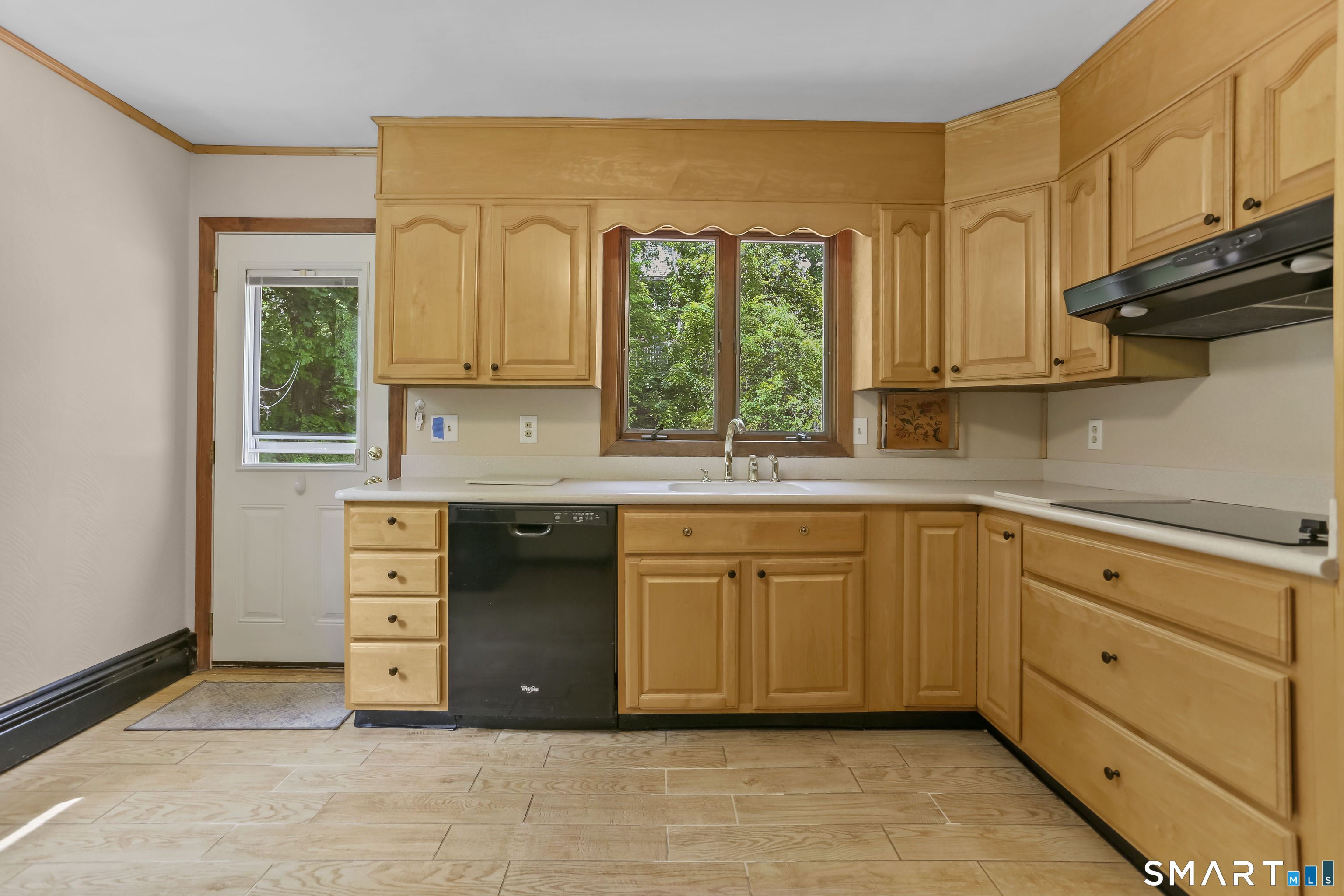 18 Dawn Street Fairfield CT 06824