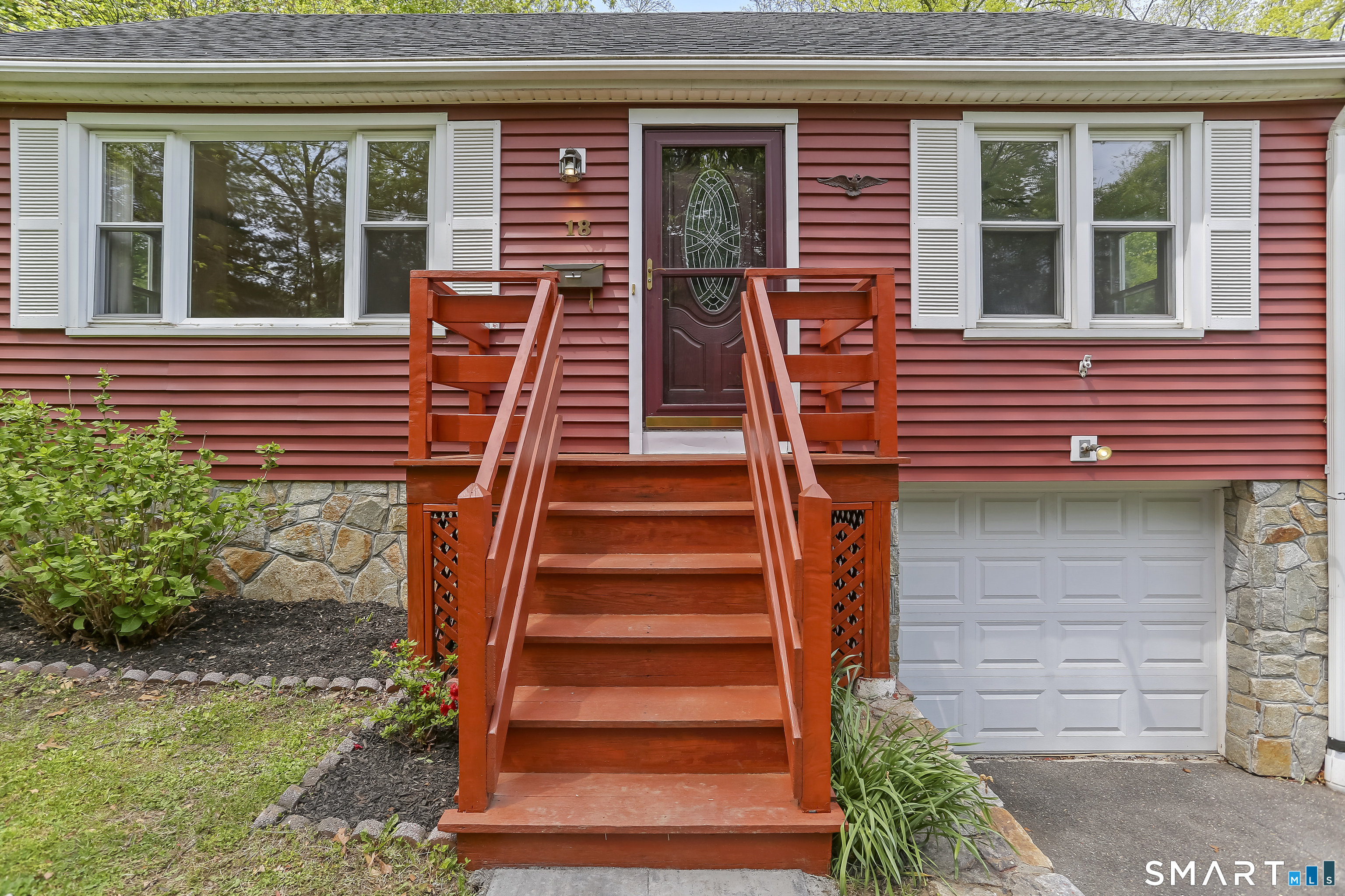 18 Dawn Street Fairfield CT 06824