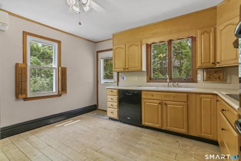 18 Dawn Street Fairfield CT 06824