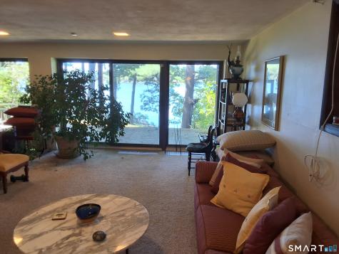 1385 Chopsey Hill Road Bridgeport CT 06606