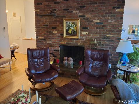 1385 Chopsey Hill Road Bridgeport CT 06606