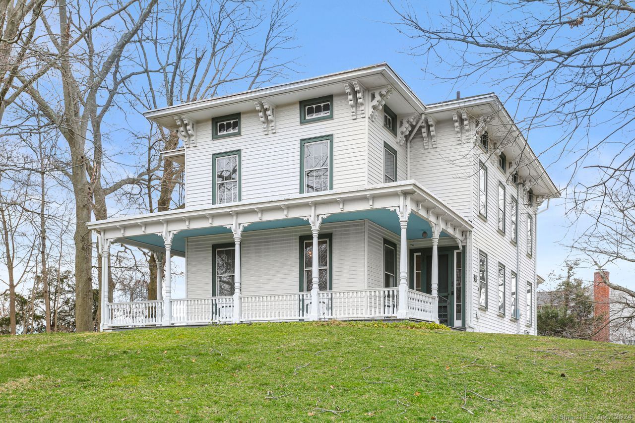 85 Old Post Road Fairfield CT 06824