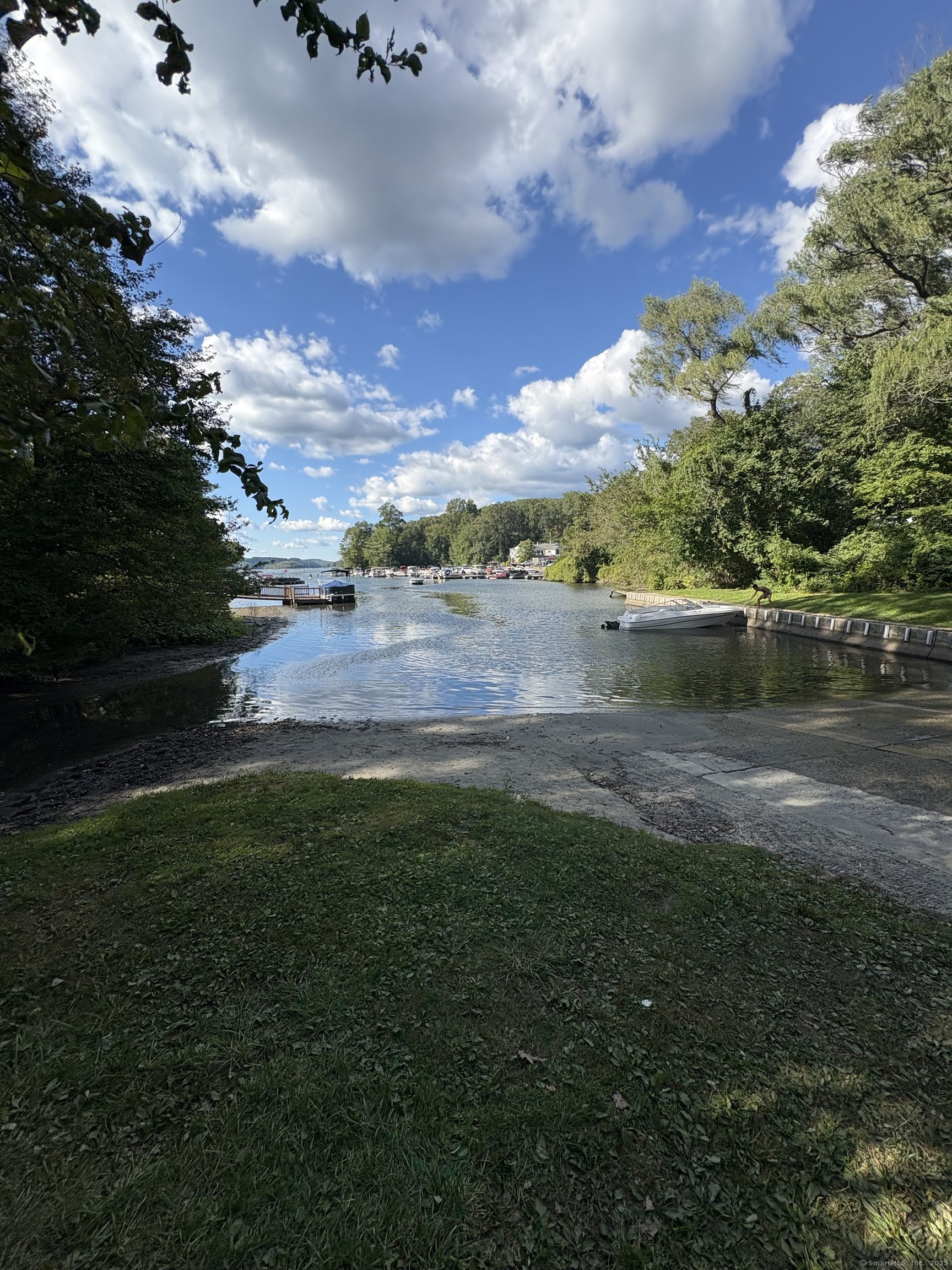 158 A Bayberry Lane Danbury CT 06811