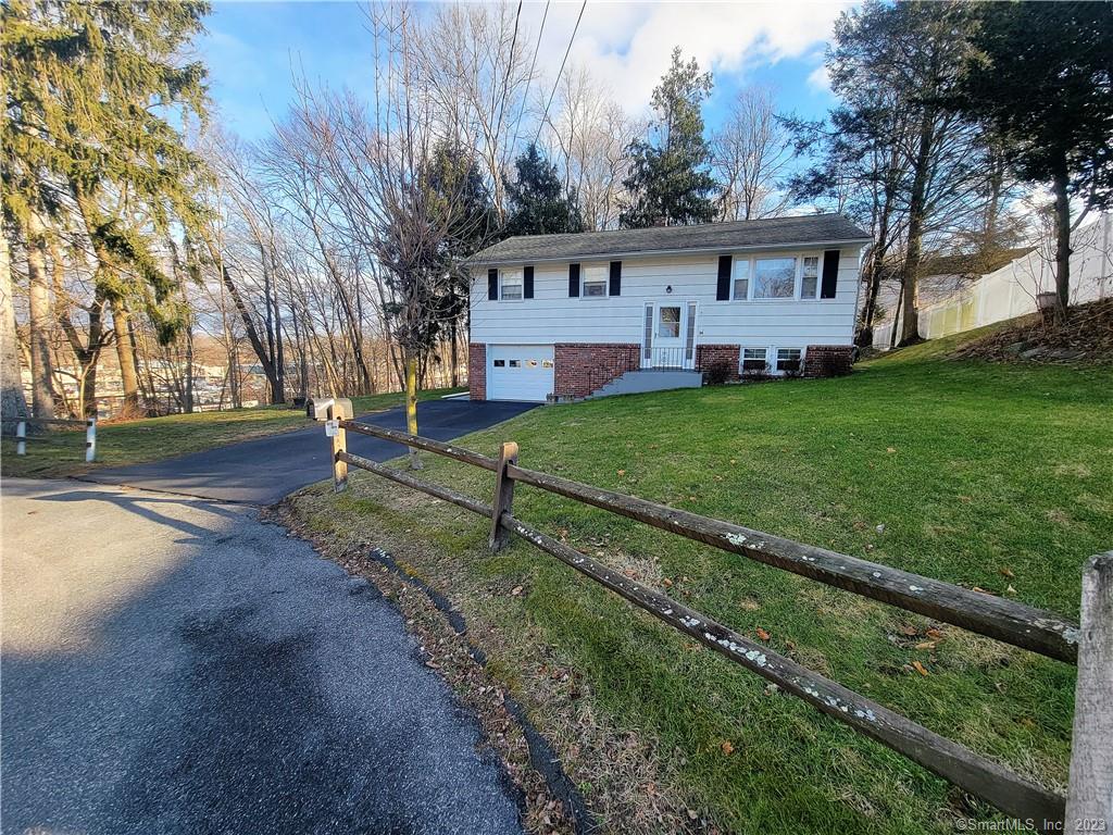 34 Berkshire Drive Danbury CT 06811
