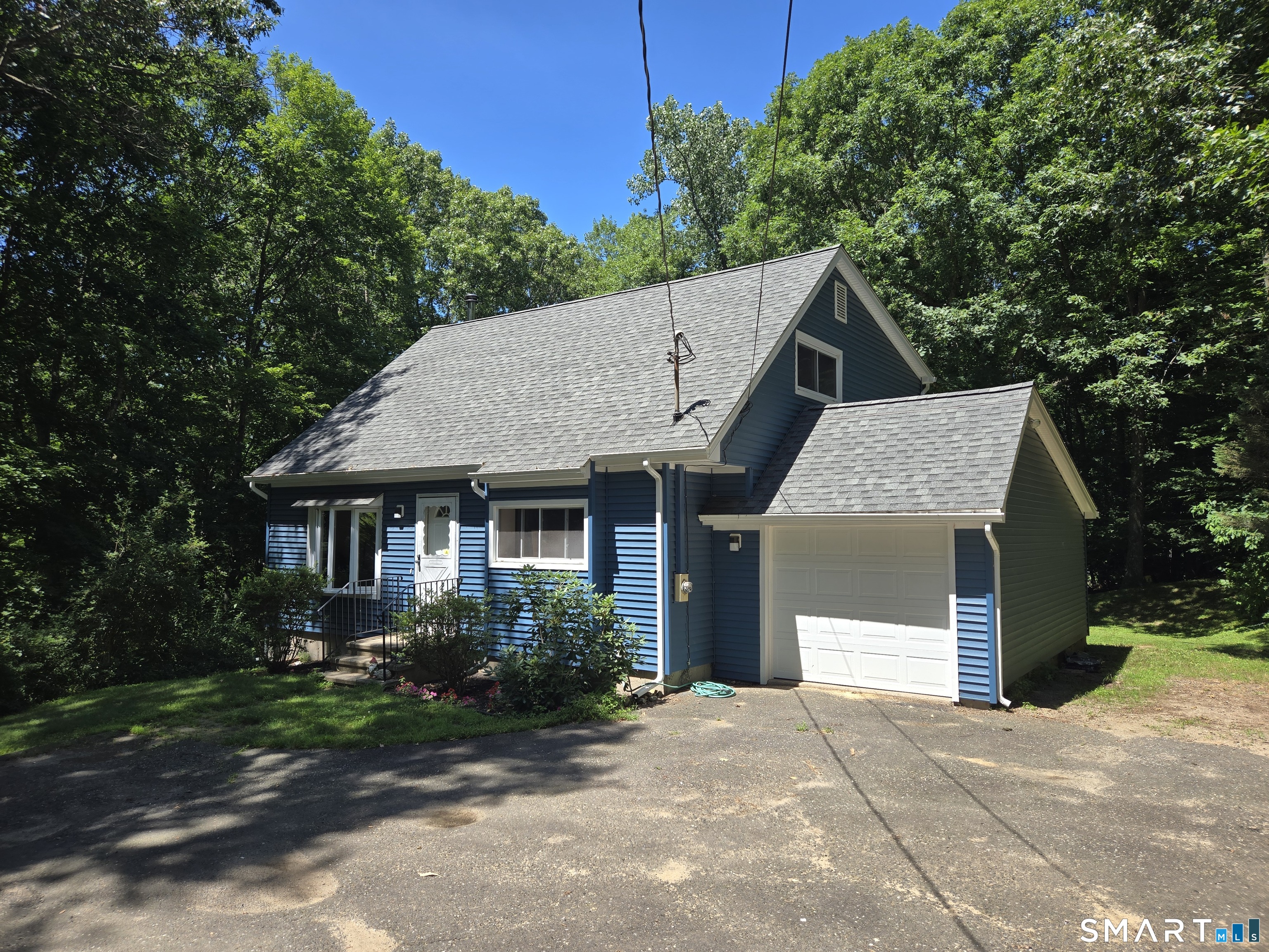231 Crestwood Drive Naugatuck CT 06770