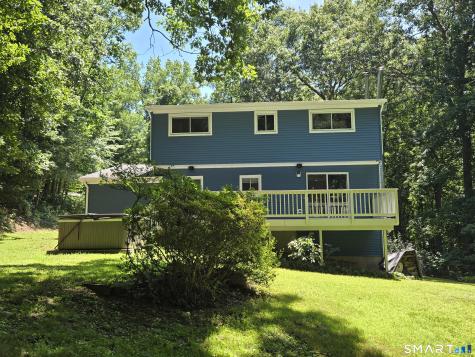 231 Crestwood Drive Naugatuck CT 06770