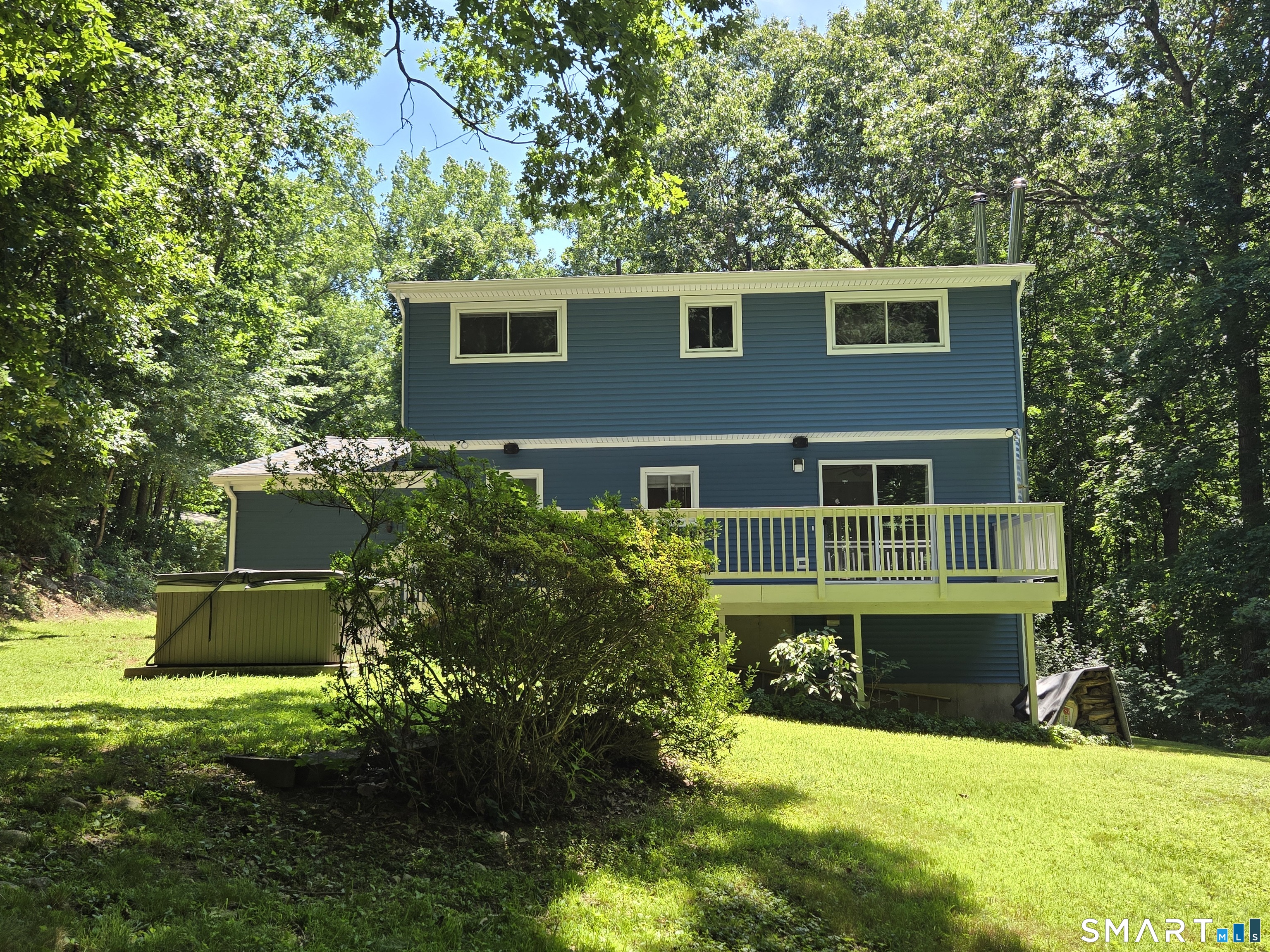231 Crestwood Drive Naugatuck CT 06770