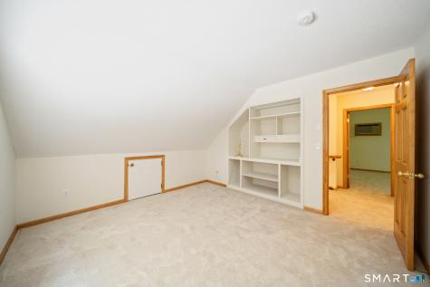 231 Crestwood Drive Naugatuck CT 06770