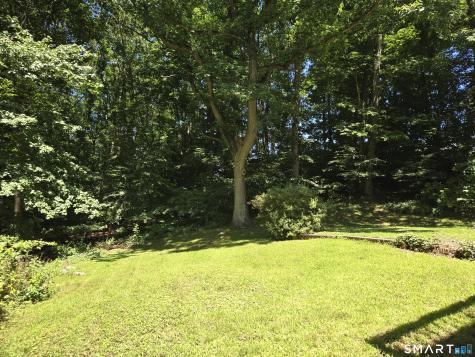 231 Crestwood Drive Naugatuck CT 06770