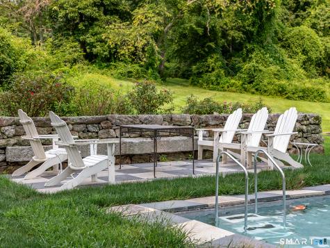 552 Breakneck Hill Road Middlebury CT 06762