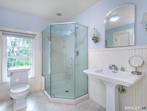 552 Breakneck Hill Road Middlebury CT 06762